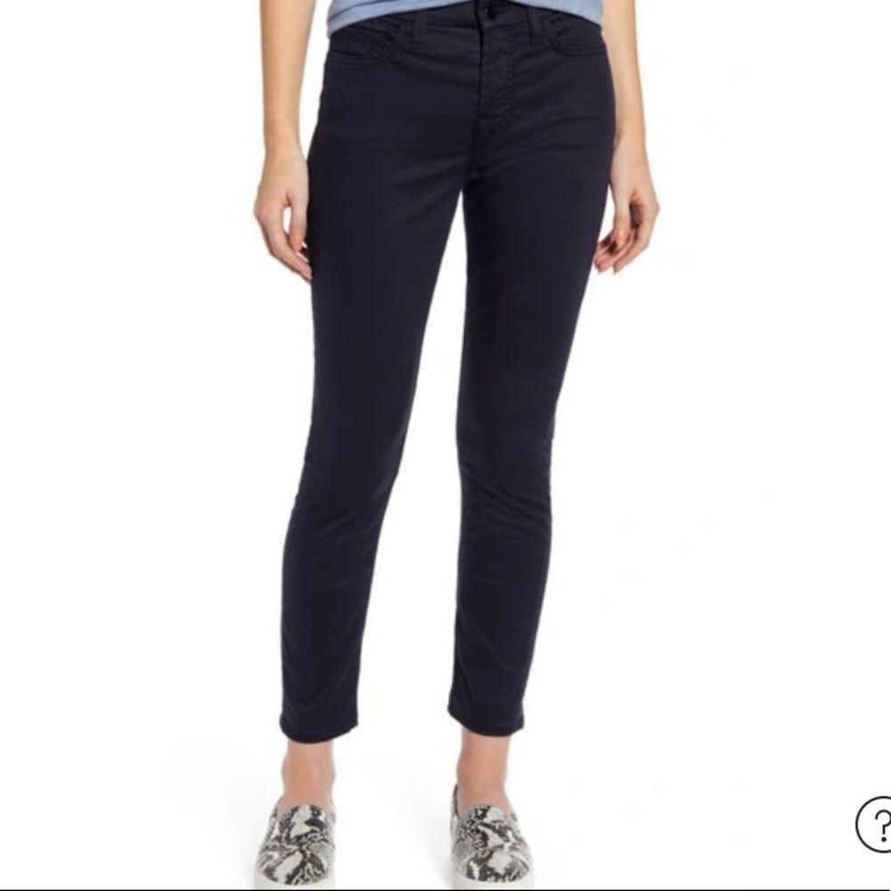 JEN7 BY 7 FOR ALL MANKIND
Sateen Ankle Skinny Jeans In Navy Size 2